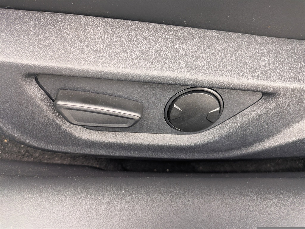 2025 Ford Mustang GT Premium Image 17 of 25