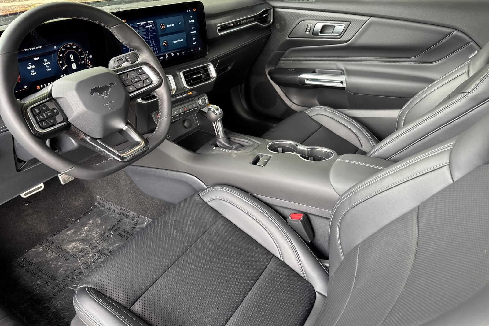 Vehicle image 9 of 32