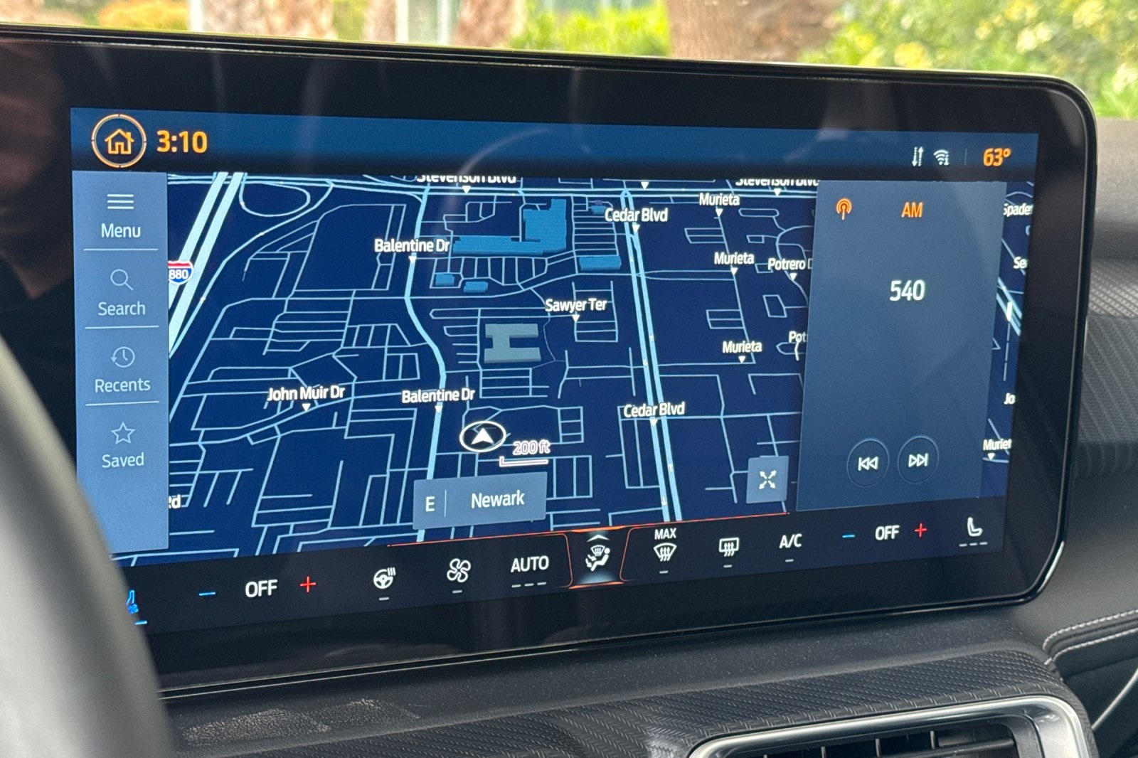 Vehicle image 20 of 32