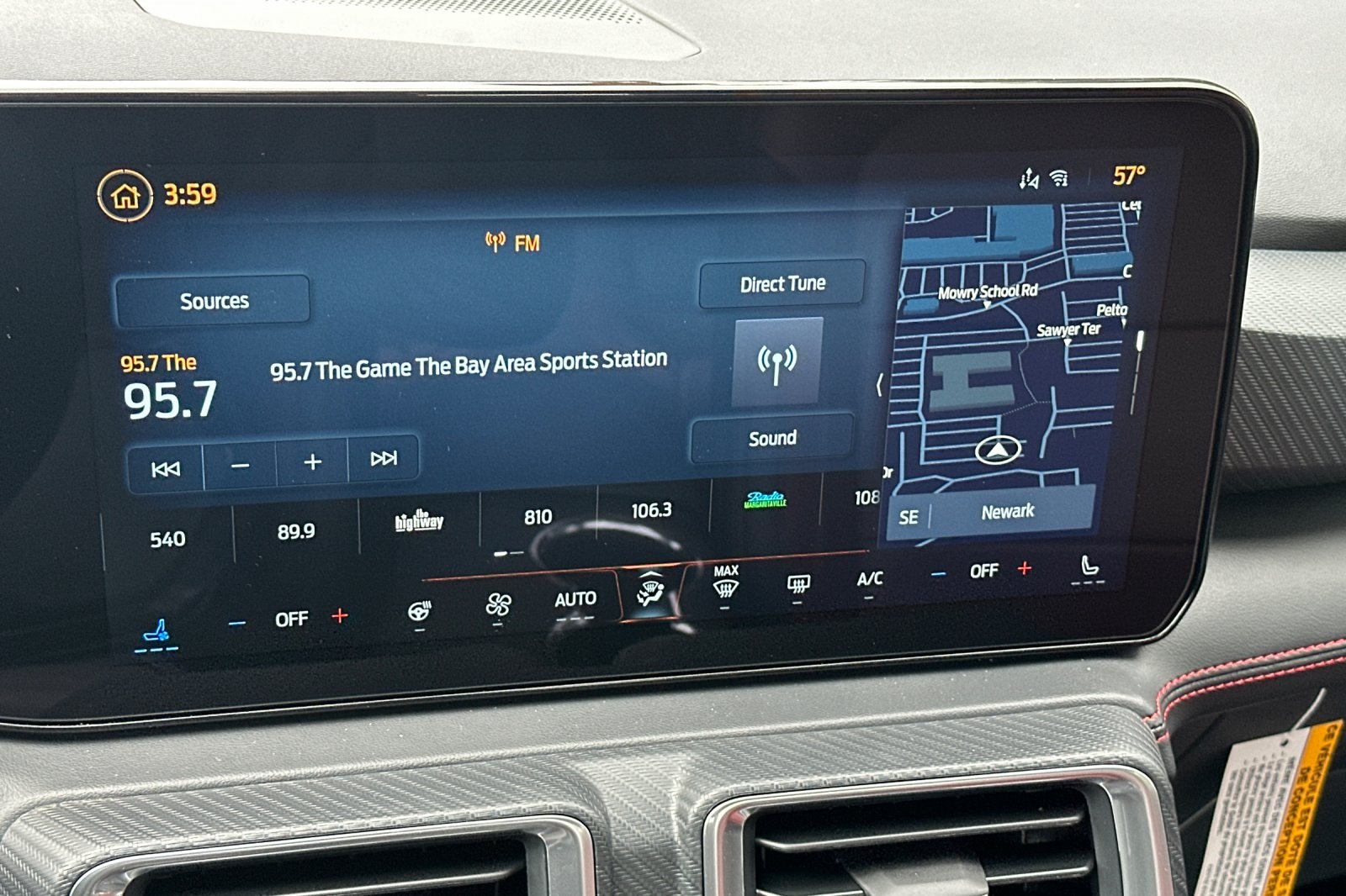 Vehicle image 18 of 31