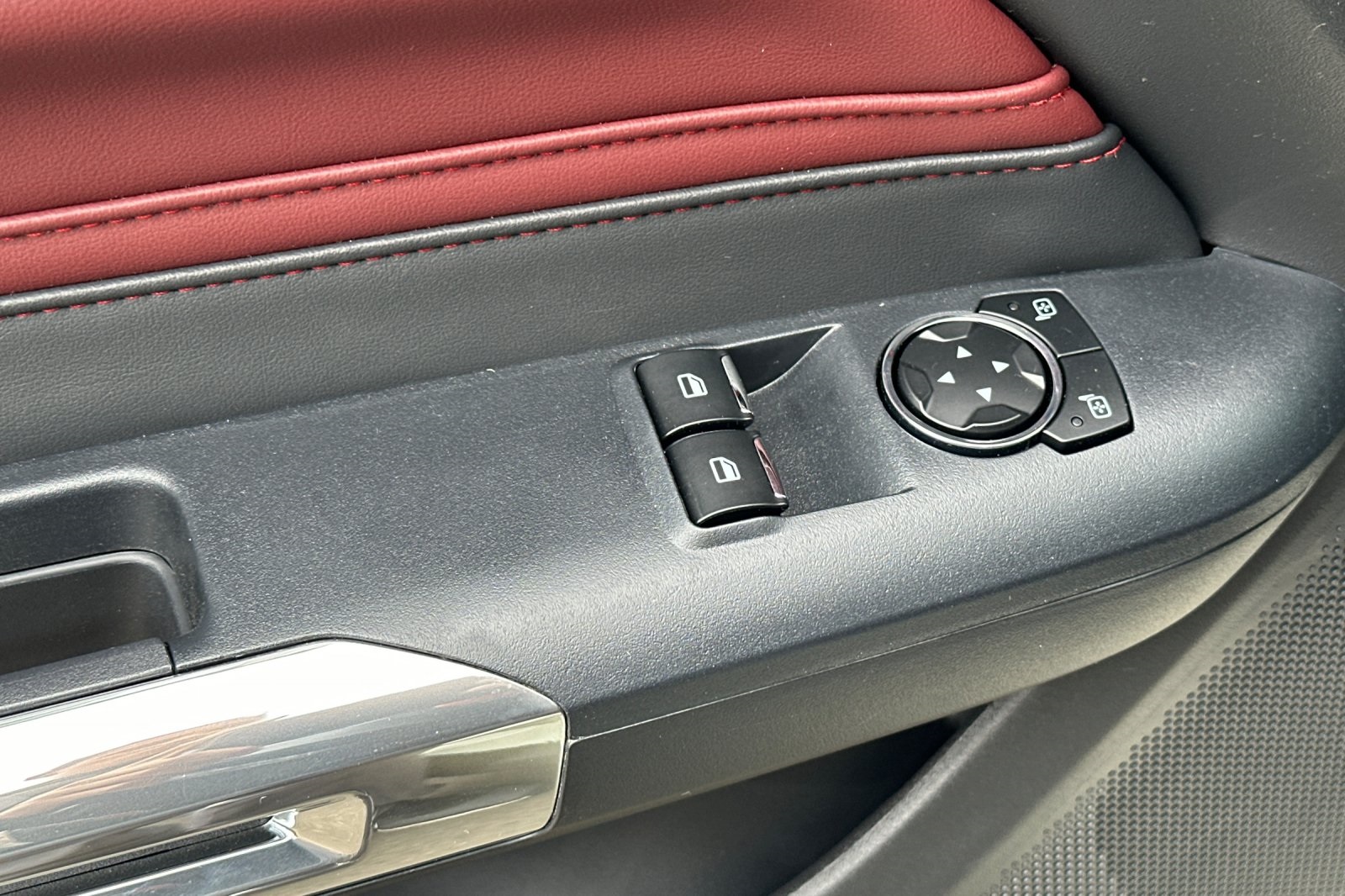 Vehicle image 11 of 31