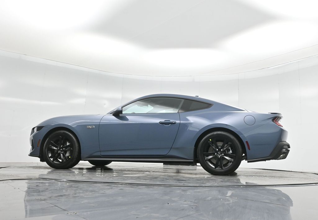 Vehicle image 36 of 50