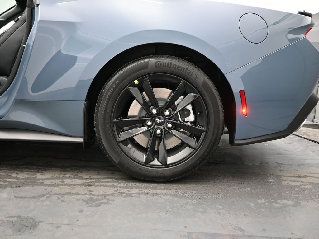 Vehicle image 39 of 50