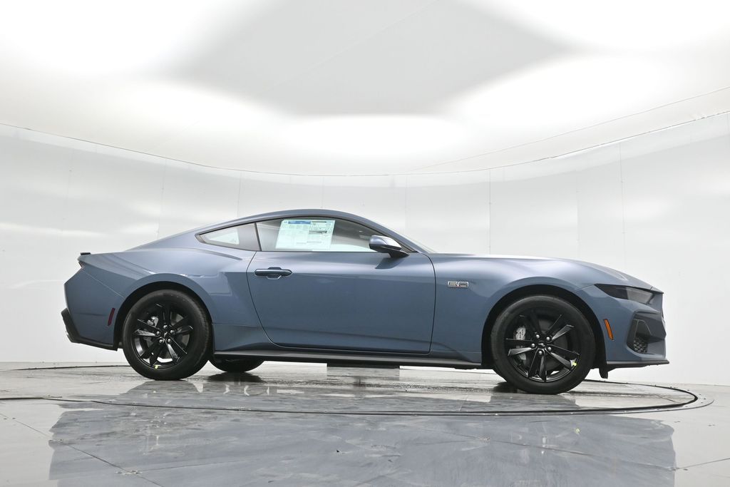 Vehicle image 19 of 50