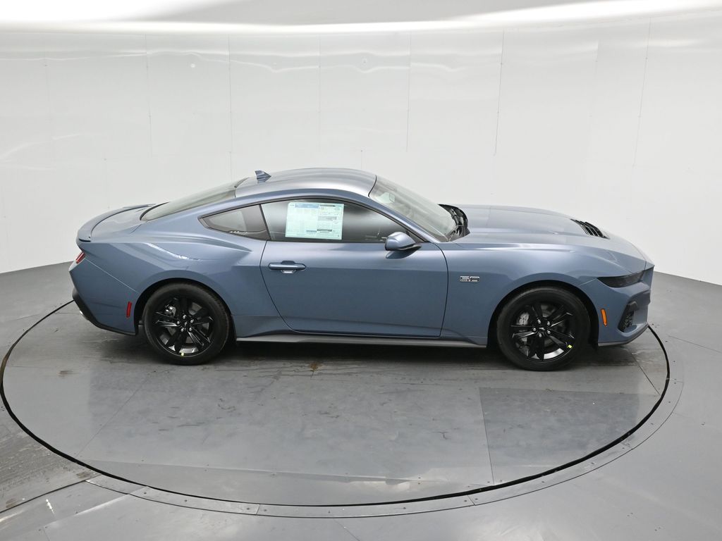 Vehicle image 15 of 50