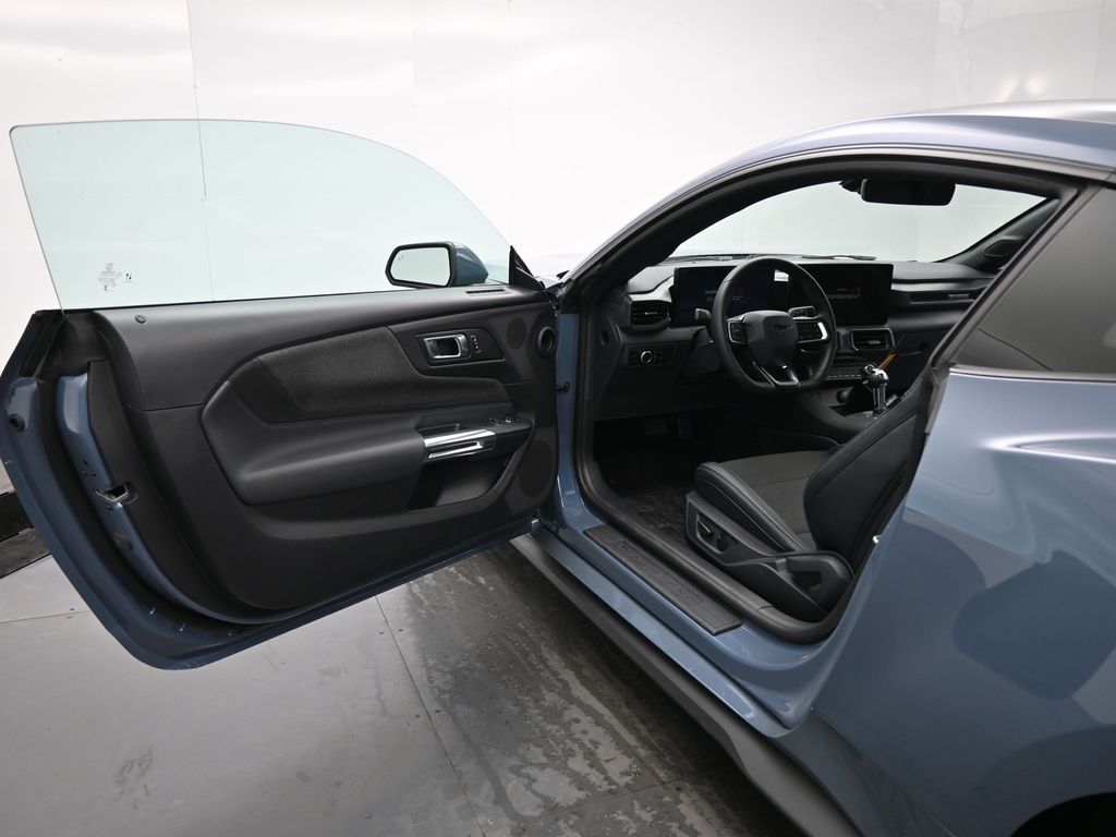 Vehicle image 44 of 50