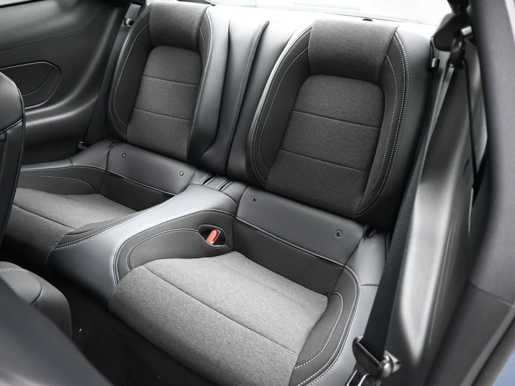 Vehicle image 41 of 50