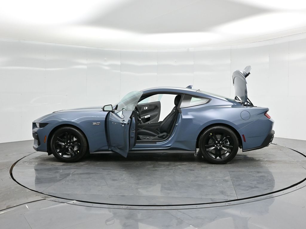 Vehicle image 35 of 50