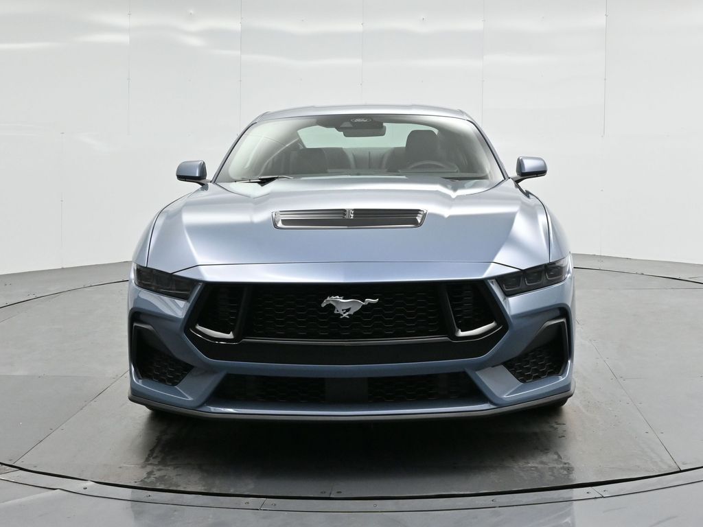 Vehicle image 4 of 50