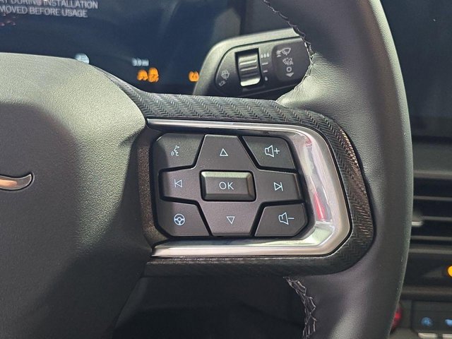 Vehicle image 25 of 31