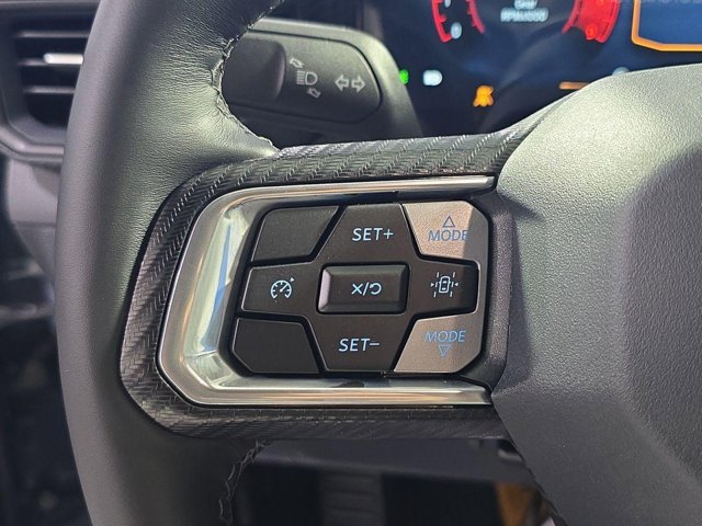 Vehicle image 24 of 31