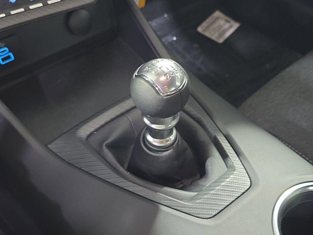 Vehicle image 19 of 31