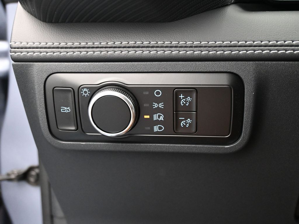 Vehicle image 44 of 55