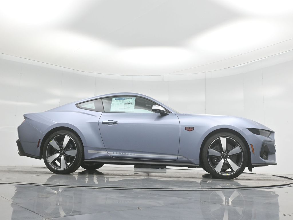 Vehicle image 18 of 55