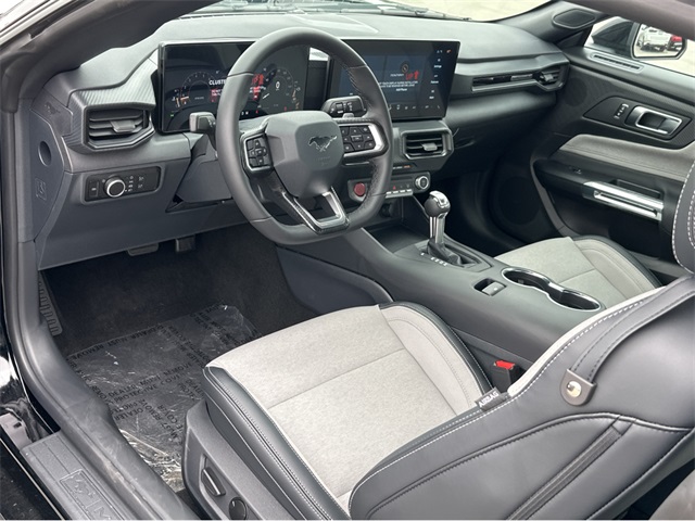 Vehicle image 7 of 43