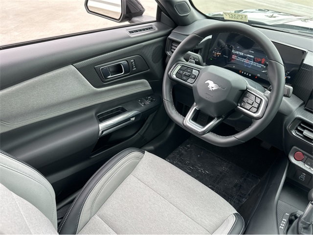 Vehicle image 13 of 43