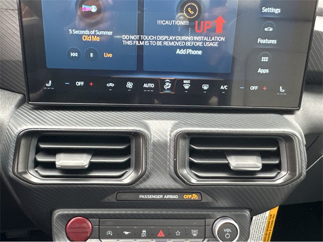 Vehicle image 26 of 43