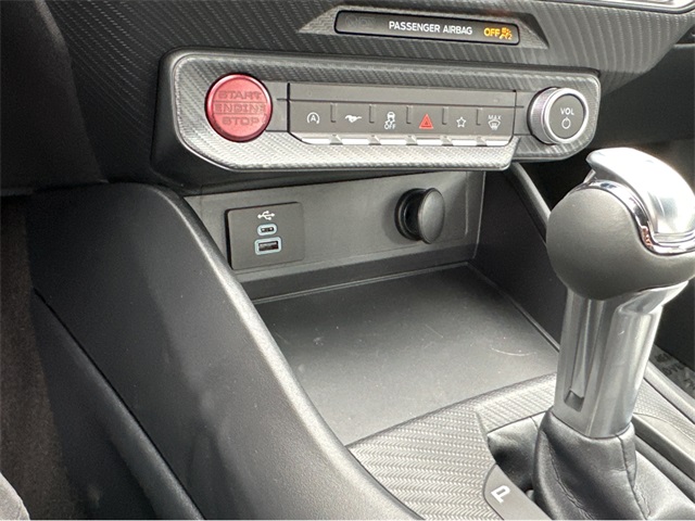 Vehicle image 28 of 43