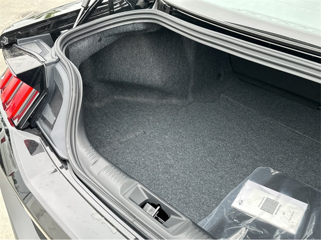 Vehicle image 19 of 43