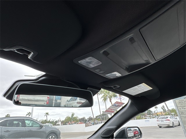 Vehicle image 22 of 43