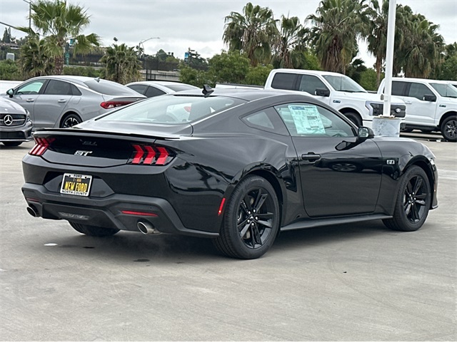 Vehicle image 4 of 43