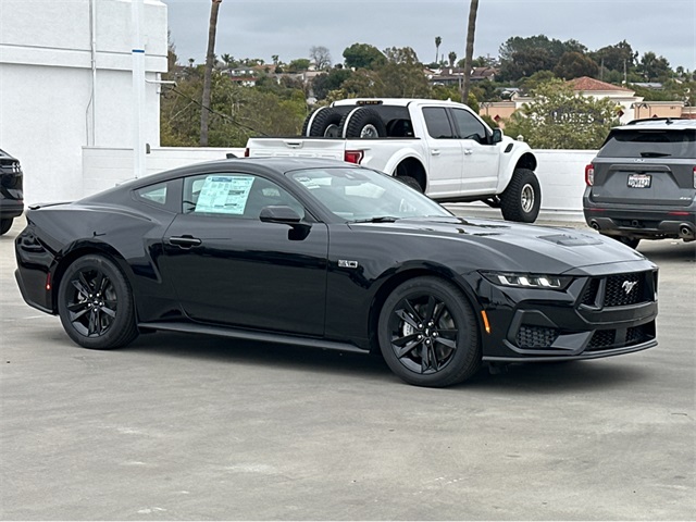 Vehicle image 3 of 43