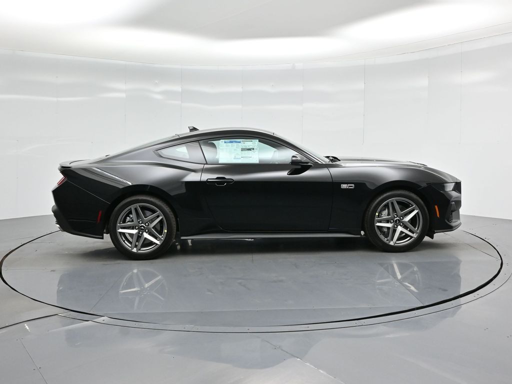 Vehicle image 19 of 50