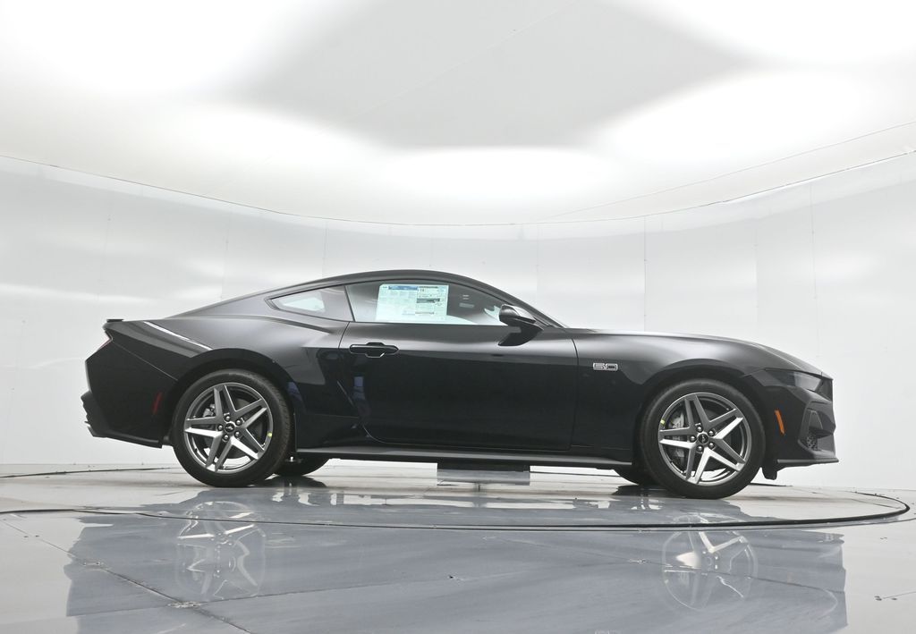 Vehicle image 21 of 50