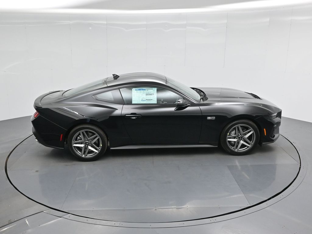 Vehicle image 23 of 50