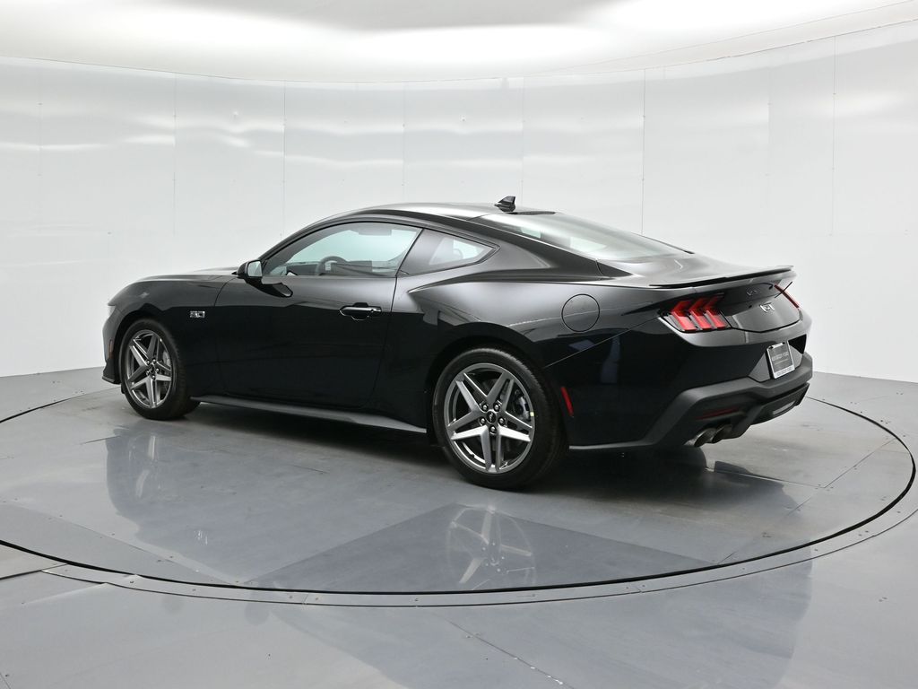 Vehicle image 33 of 50