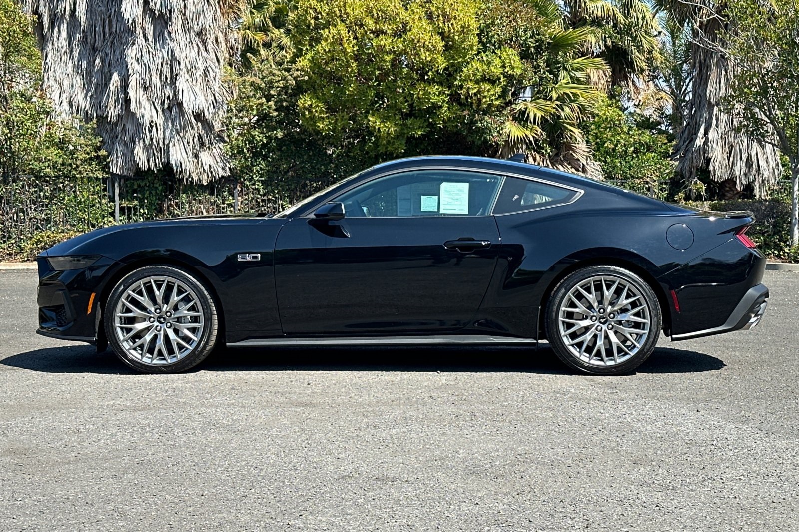 Vehicle image 7 of 31