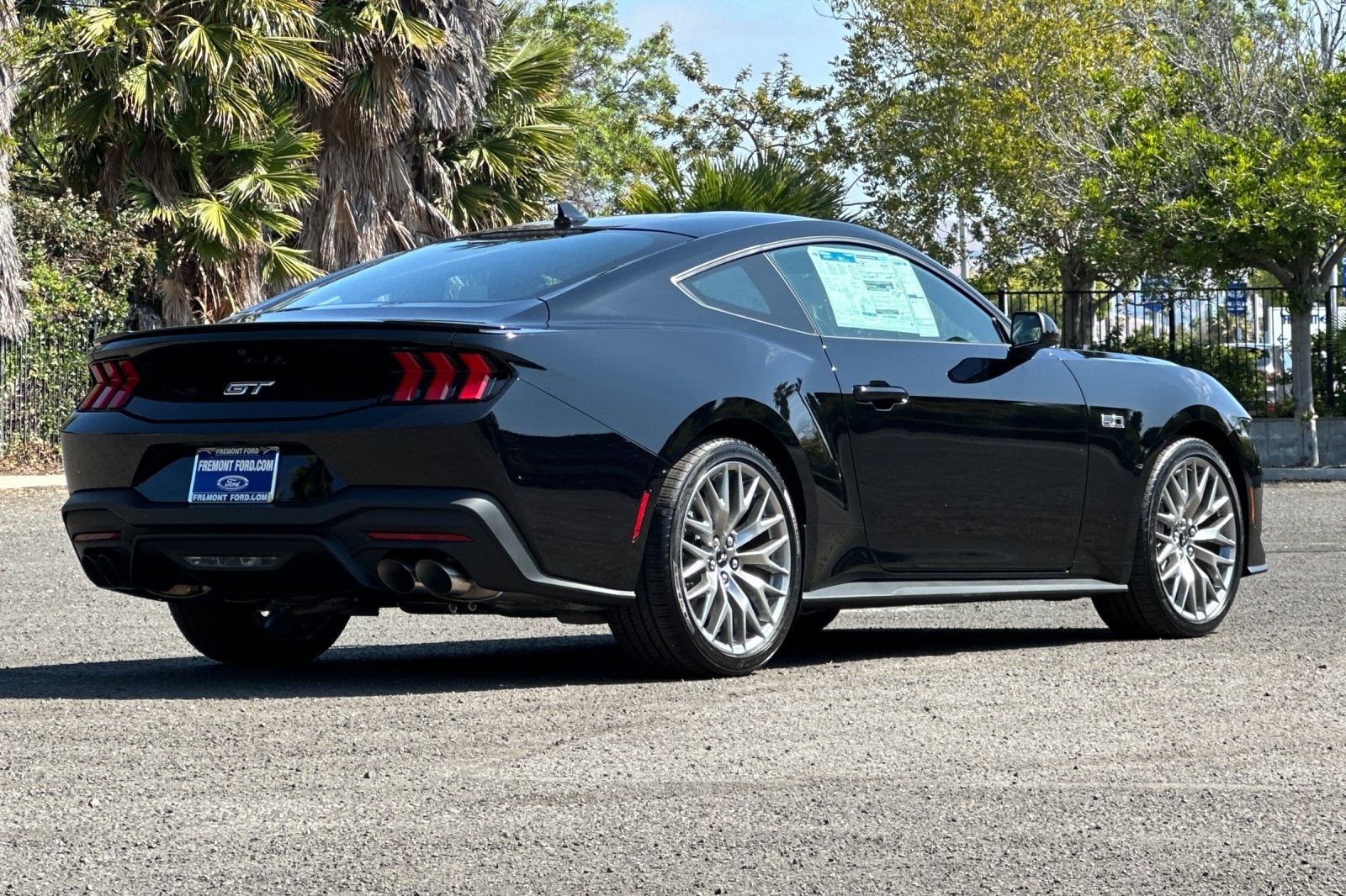 Vehicle image 4 of 31
