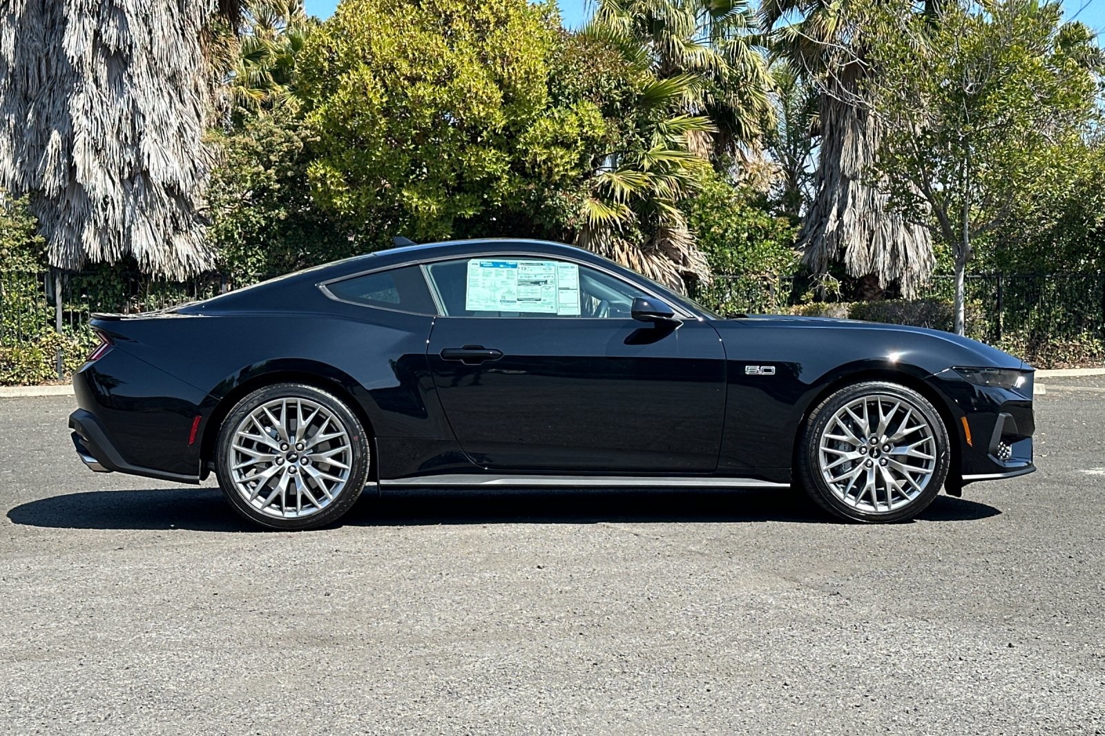 Vehicle image 3 of 31