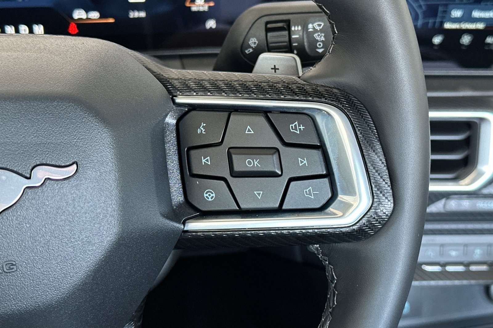 Vehicle image 22 of 31