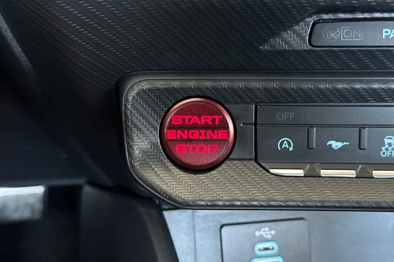 Vehicle image 21 of 31