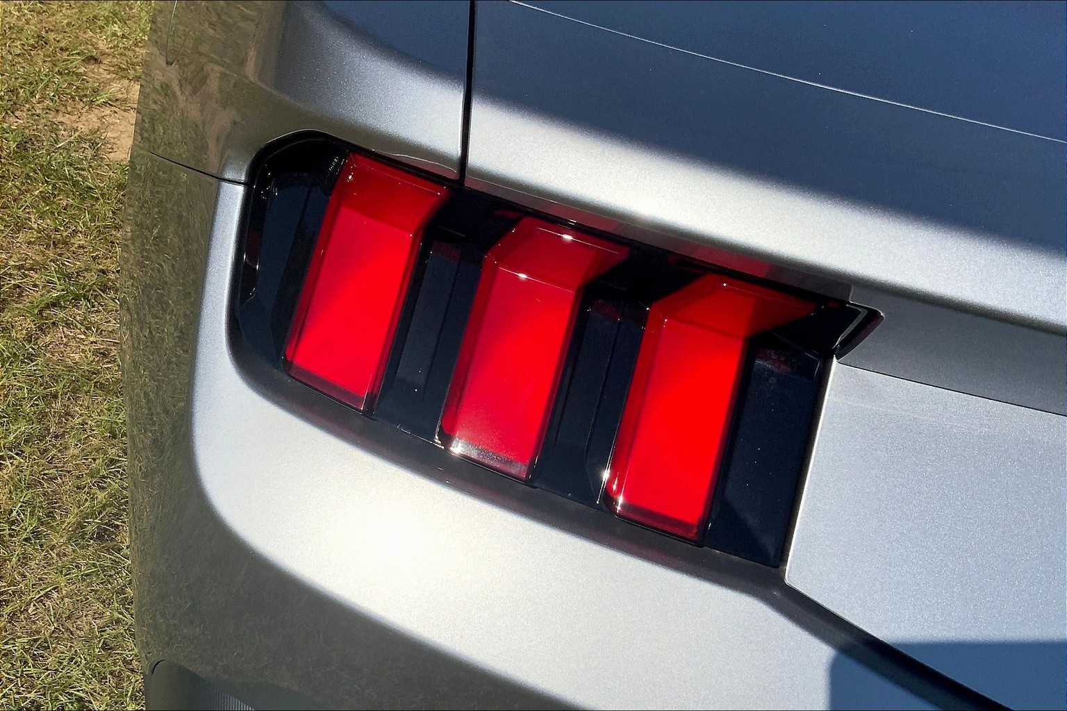 2025 Ford Mustang GT Premium Image 12 of 17