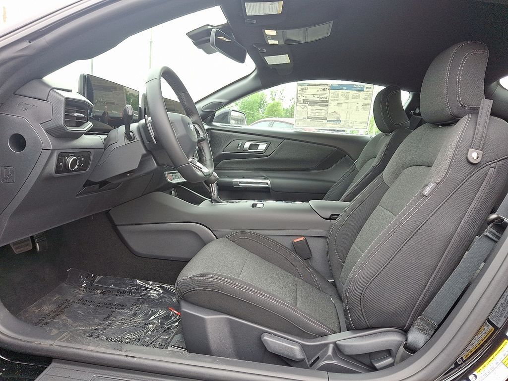 Vehicle image 6 of 11
