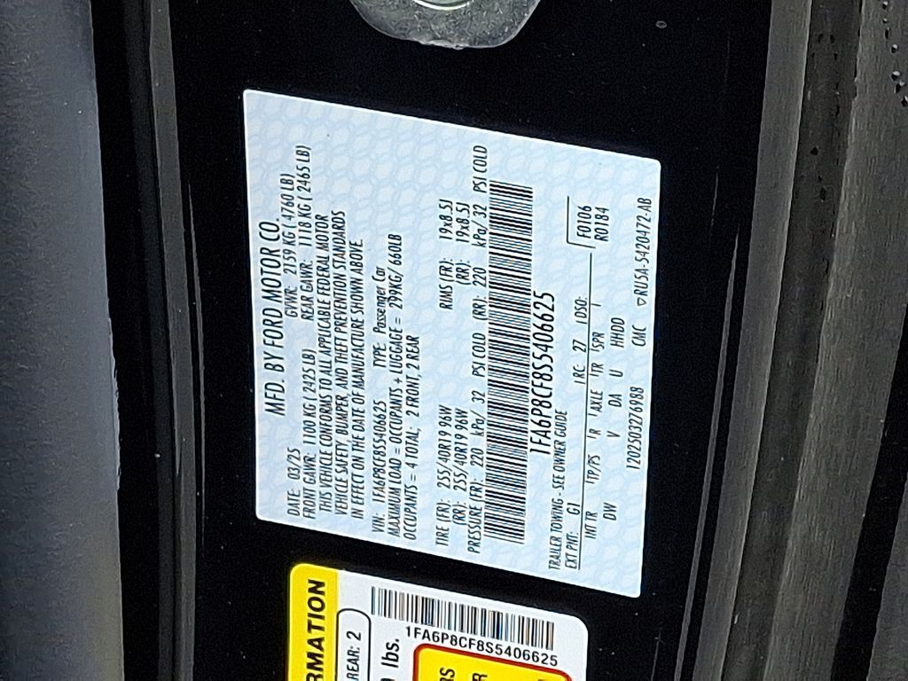 Vehicle image 9 of 11