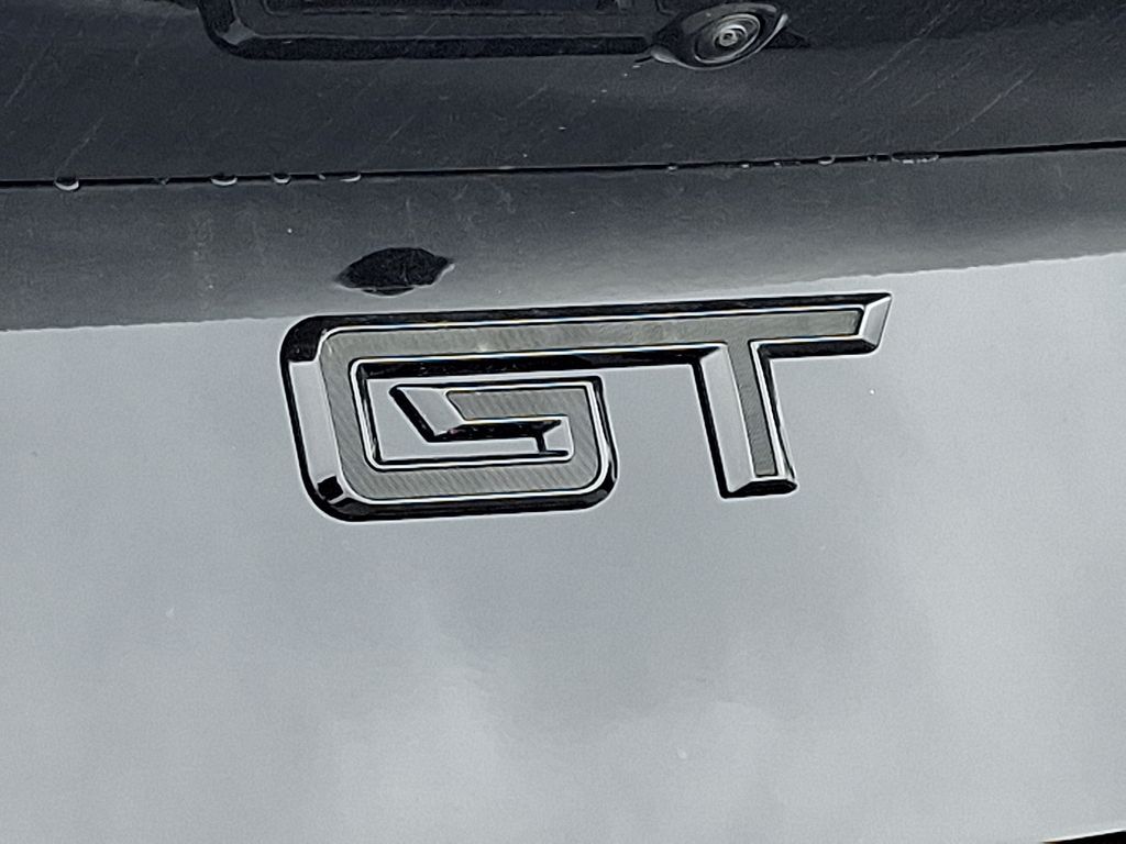 Vehicle image 10 of 11