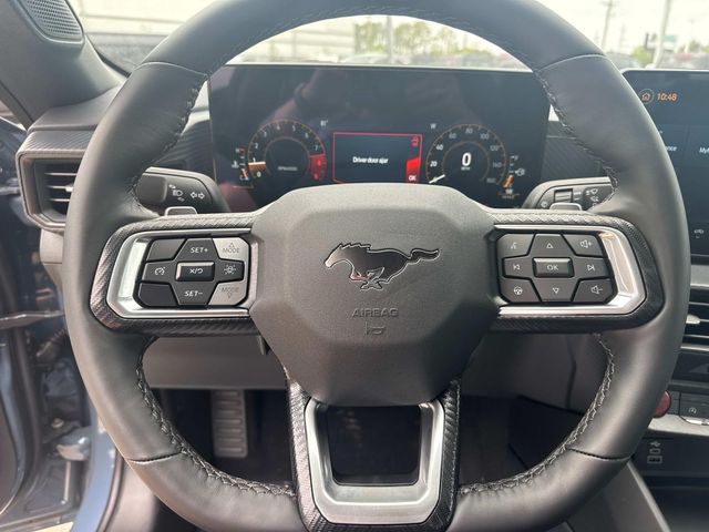 2025 Ford Mustang GT Image 8 of 15