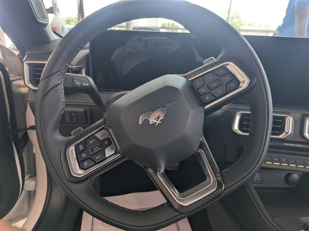 2025 Ford Mustang GT Premium Image 13 of 22