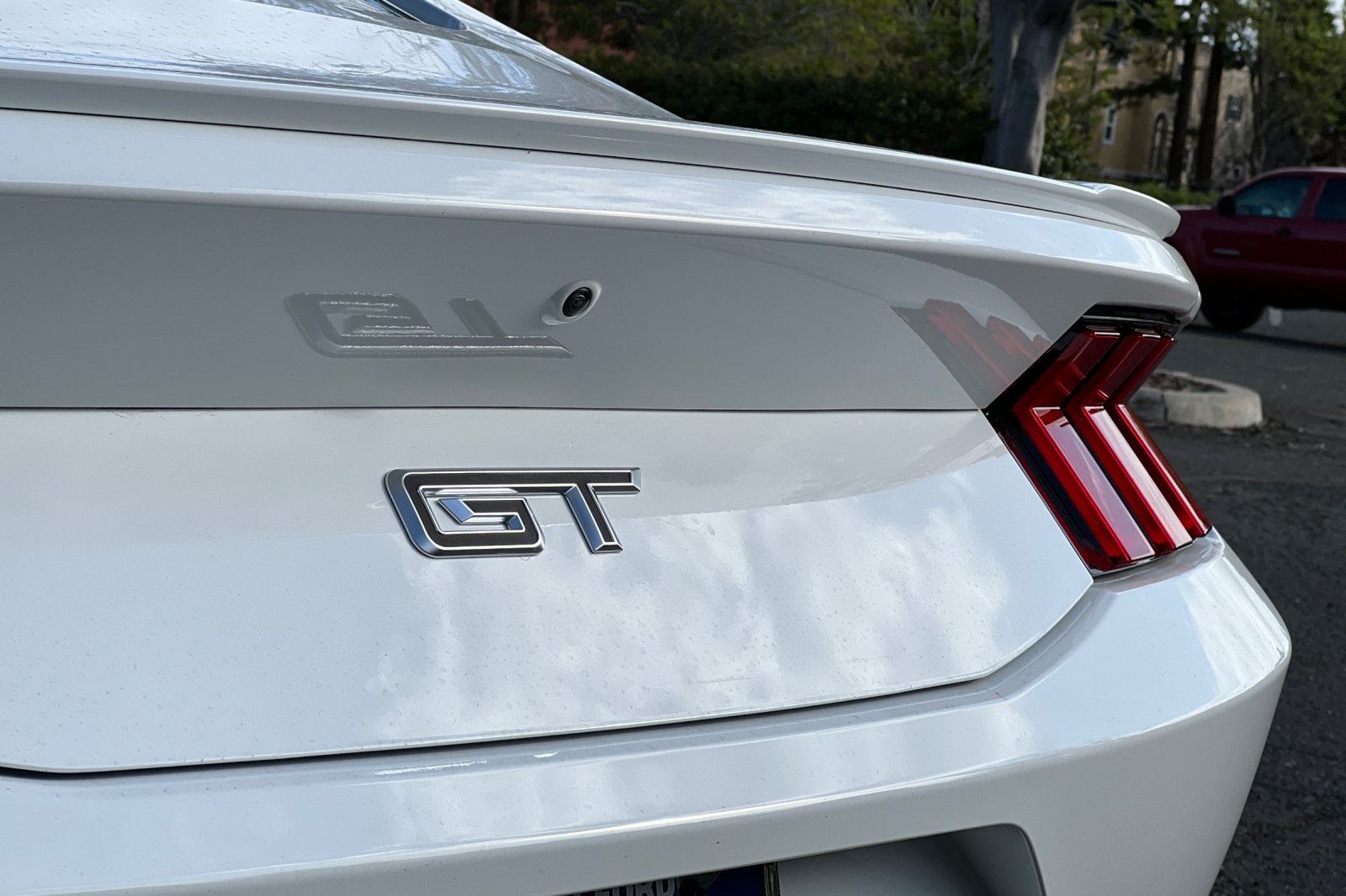 Vehicle image 10 of 30