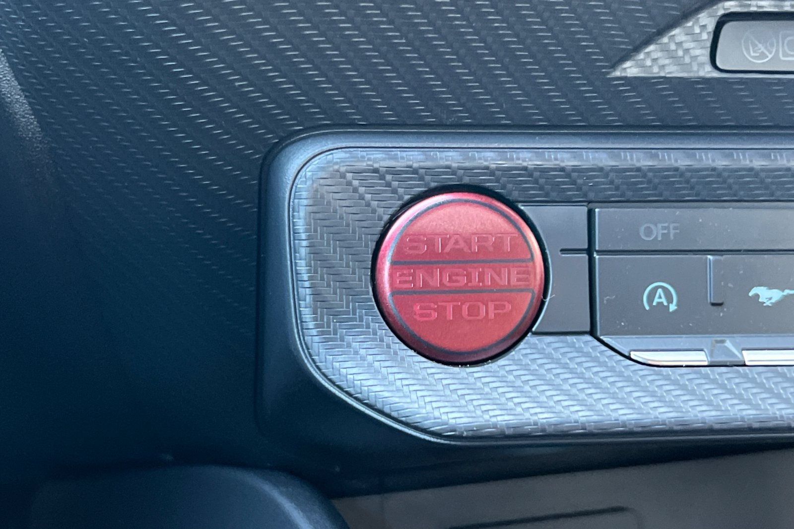 Vehicle image 20 of 30