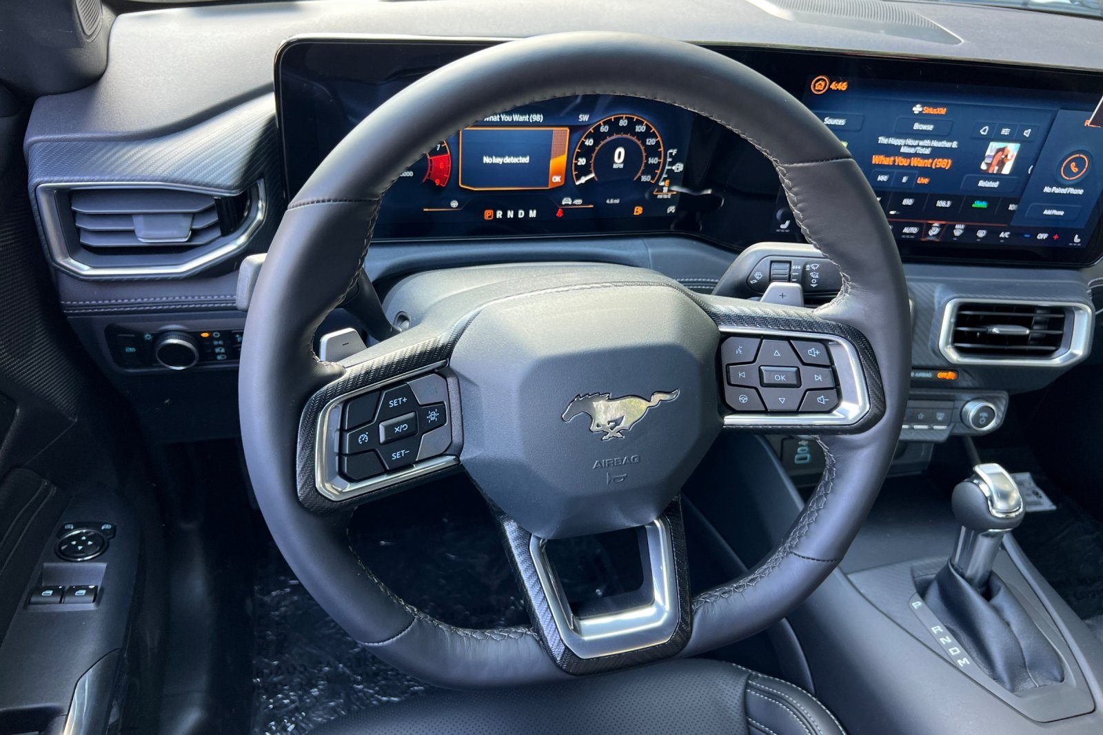 Vehicle image 28 of 30