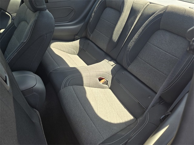 Vehicle image 4 of 11