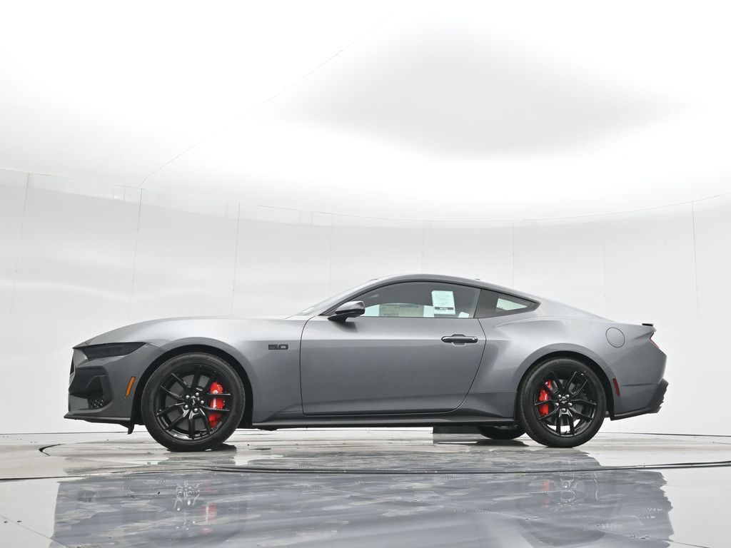 Vehicle image 37 of 54