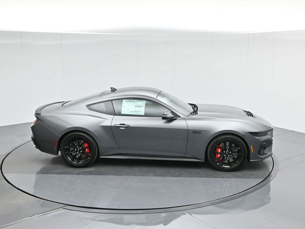 Vehicle image 17 of 54