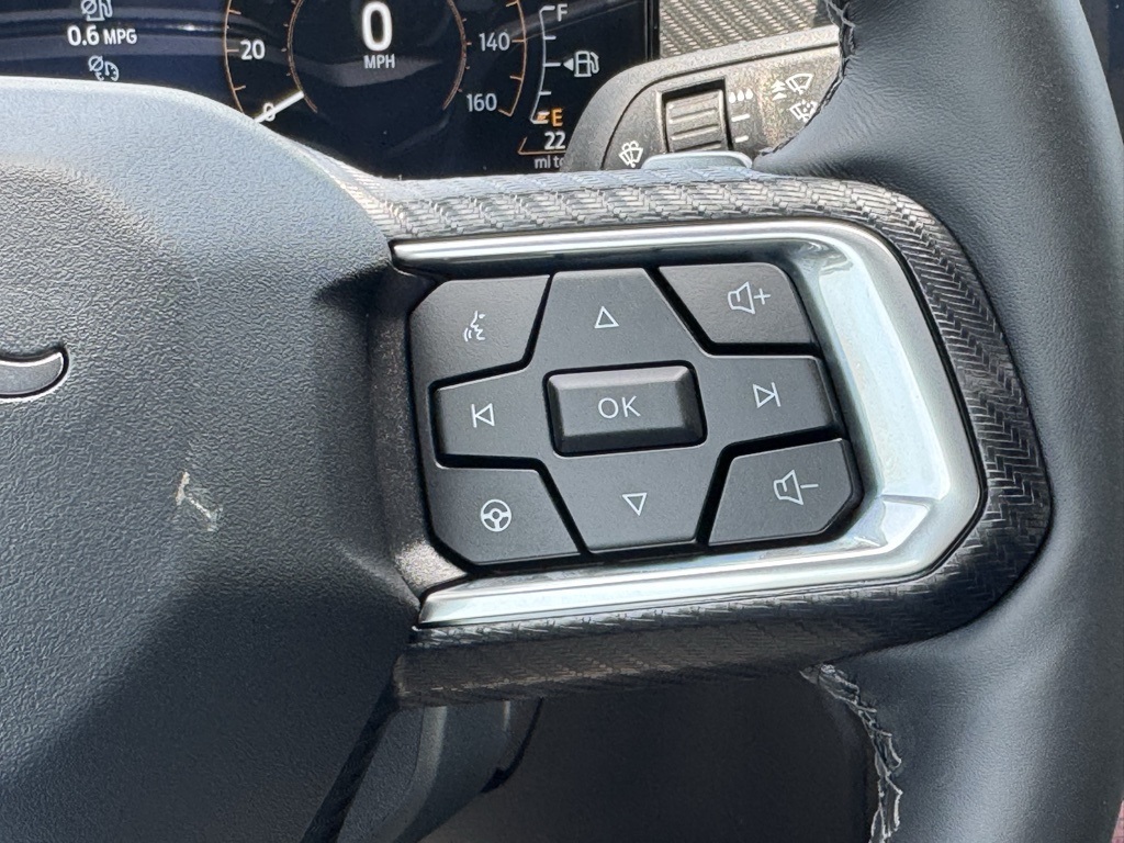 2025 Ford Mustang GT Image 24 of 32