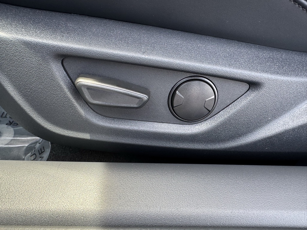 2025 Ford Mustang GT Image 31 of 32