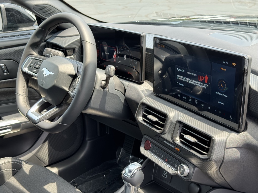 2025 Ford Mustang GT Image 15 of 32